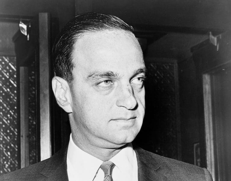 Lire la suite à propos de l’article Roy Cohn : Retour sur l’histoire de l’ancien avocat de Donald Trump