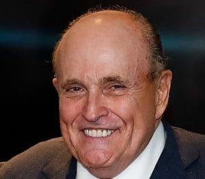 Lire la suite à propos de l’article Rudy Giuliani face à la justice : Une audience pour le transfert de ses biens aux travailleuses électorales jugées diffamées
