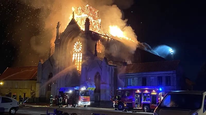 You are currently viewing Saint-Omer : La fondation Dassault offre un million d’euros pour reconstruire l’église ravagée par un incendie
