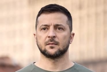 Lire la suite à propos de l’article Ukraine : Zelensky appelle à une « réponse ferme » après les menaces de Poutine sur Kiev