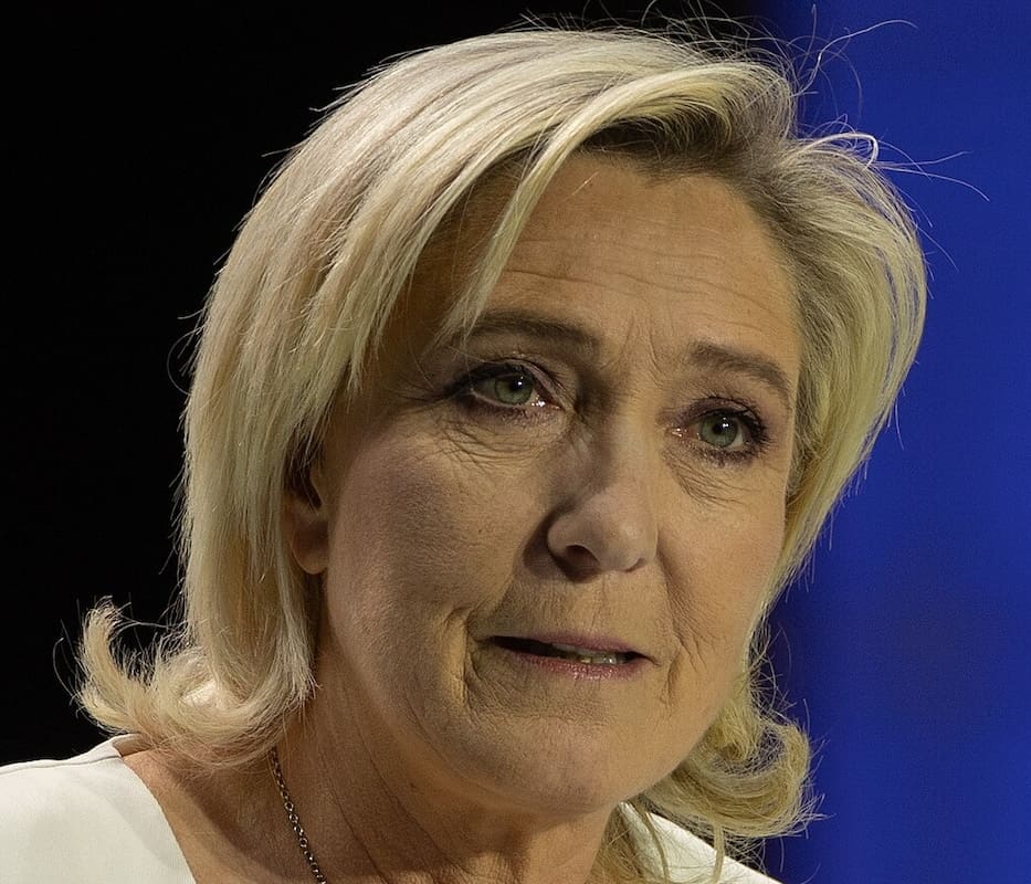 You are currently viewing Victoire de Trump : Le Rassemblement national adopte une position mesurée analyse la presse étrangère