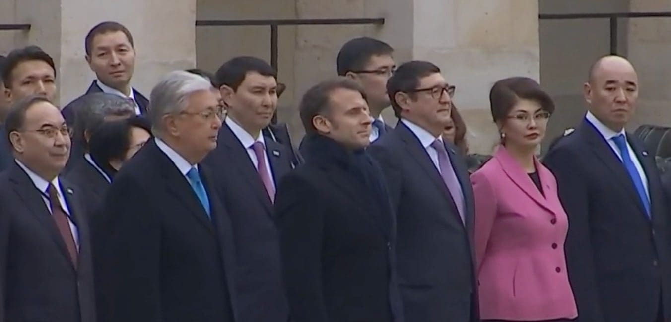 You are currently viewing Visite du président du Kazakhstan : Macron relance la Route de la Soie