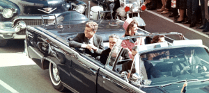 Lire la suite à propos de l’article William Greer : L’agent de la CIA, membre de l’Ordre orange et chauffeur de la limousine de JFK