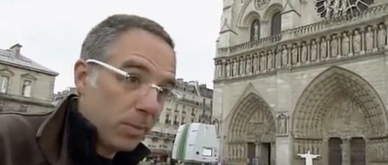 Lire la suite à propos de l’article Andrew J. Tallon : L’historien belge-américain qui a marqué l’histoire de Notre-Dame de Paris grâce à son travail de numérisation