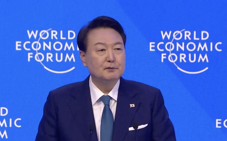 Lire la suite à propos de l’article Corée du Sud : Pourquoi la loi martiale a été instaurée par Yoon Suk Yeol