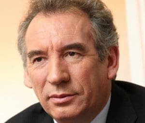 Lire la suite à propos de l’article François Bayrou : La folle matinée qui lui a permis d’arracher Matignon