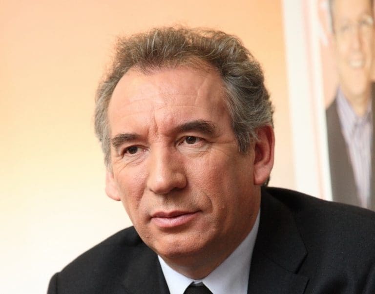 Lire la suite à propos de l’article François Bayrou relance le débat sur le cumul des mandats pour les parlementaires