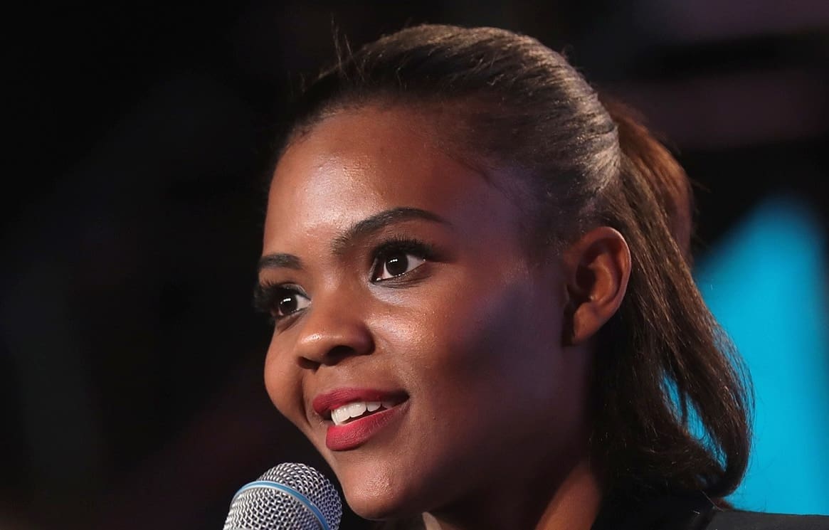 You are currently viewing Candace Owens relance des rumeurs sur la transidentité de Brigitte Macron et affirme détenir des « preuves »