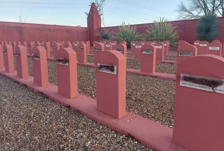 Lire la suite à propos de l’article Chasselay : Profanation du Tata sénégalais, un acte qui indigne et choque