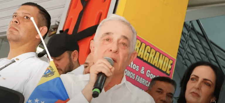 Lire la suite à propos de l’article Colombie : L’ancien président, Alvaro Uribe appelle les Nations unies et les Forces armées vénézuéliennes à renverser Maduro