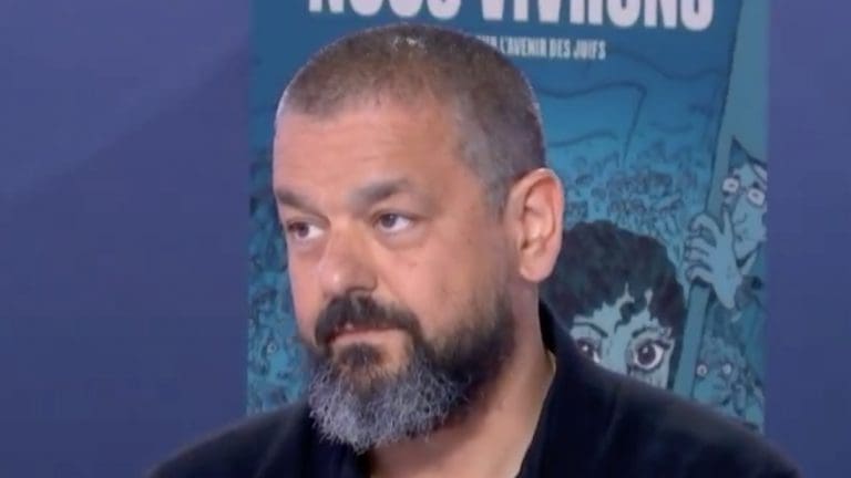 Lire la suite à propos de l’article Conflit entre Joann Sfar et Hadrien Clouet : L’antisémitisme au cœur de la dispute politique