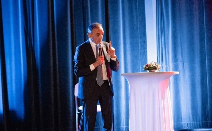 Lire la suite à propos de l’article Écully : Éric Zemmour prône une « politique radicale » après son retour des États-Unis