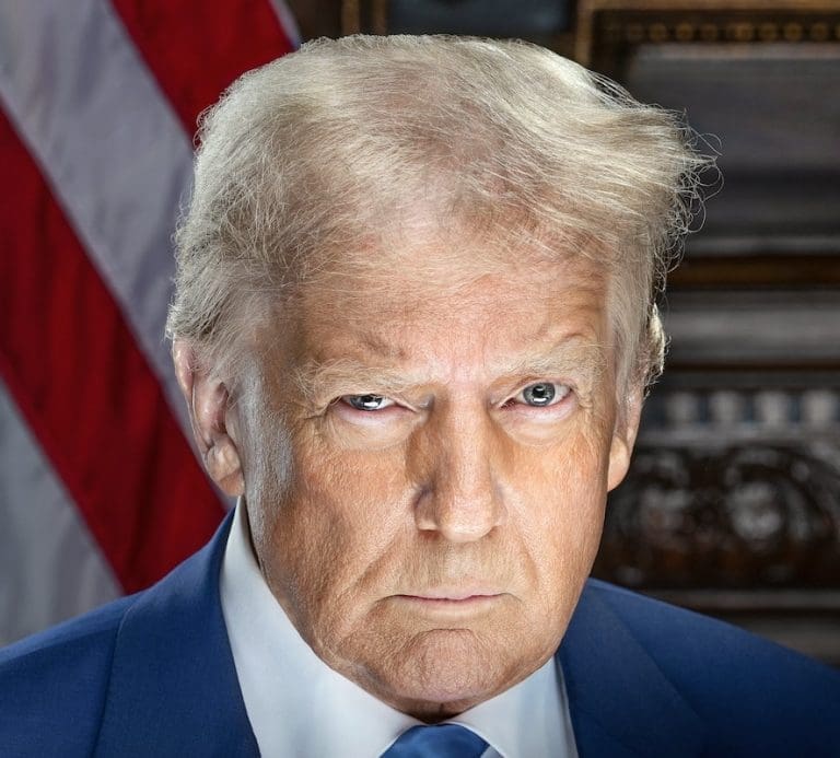 Lire la suite à propos de l’article États-Unis : Donald Trump contraint la Colombie à accepter le retour de migrants en quelques heures