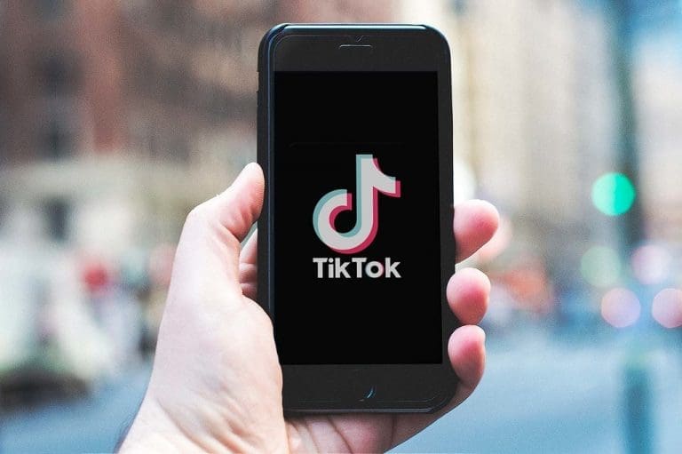Lire la suite à propos de l’article États-Unis : La Cour suprême valide une loi menaçant d’interdiction TikTok