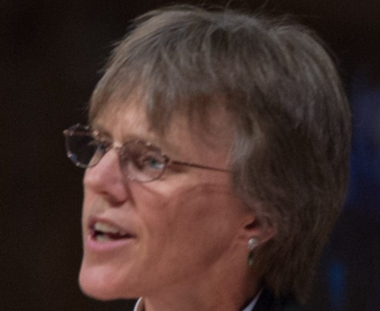 Lire la suite à propos de l’article États-unis : L’appel de la pasteur Mariann Edgar Budde à Donald Trump pour la miséricorde envers les immigrés et la communauté LGBTQ