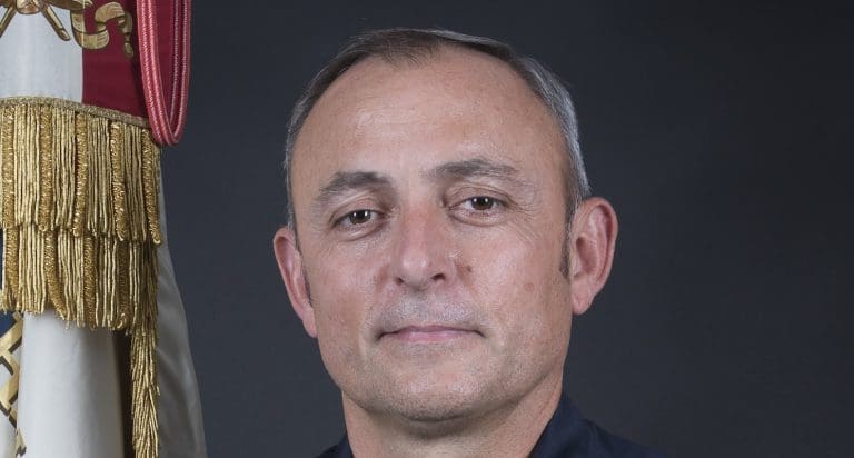 Lire la suite à propos de l’article Le patron de la gendarmerie évoque « la possibilité d’un conflit armé » sur le territoire national