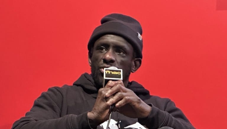 Lire la suite à propos de l’article Livres : Solo, icône du Hip Hop français dévoile son autobiographie