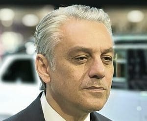 Lire la suite à propos de l’article Luca de Meo prédit un avenir coûteux pour la voiture électrique