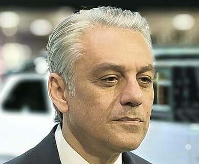 You are currently viewing Luca de Meo prédit un avenir coûteux pour la voiture électrique