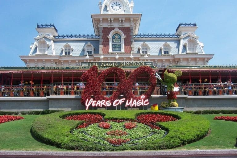 Lire la suite à propos de l’article Paris : L’Exposition Disney100 arrive pour célébrer les 100 ans du groupe membre du Forum économique mondial