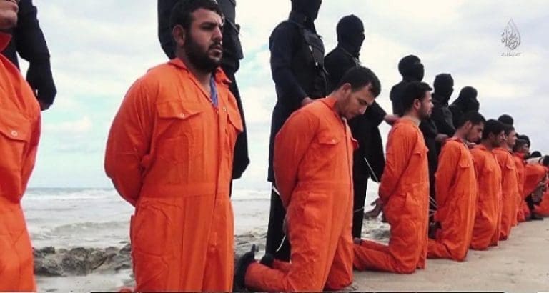 Lire la suite à propos de l’article 15 février 2015 : Massacre des 21 coptes par l’État islamique sur une plage en Libye