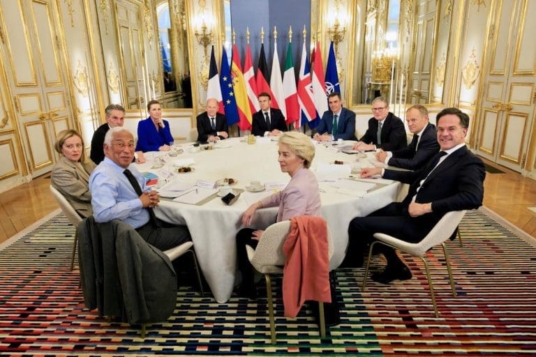 Lire la suite à propos de l’article Guerre en Ukraine : La réunion de Paris réaffirme le soutien de l’Europe à l’Ukraine et sa volonté d’investir dans une défense commune