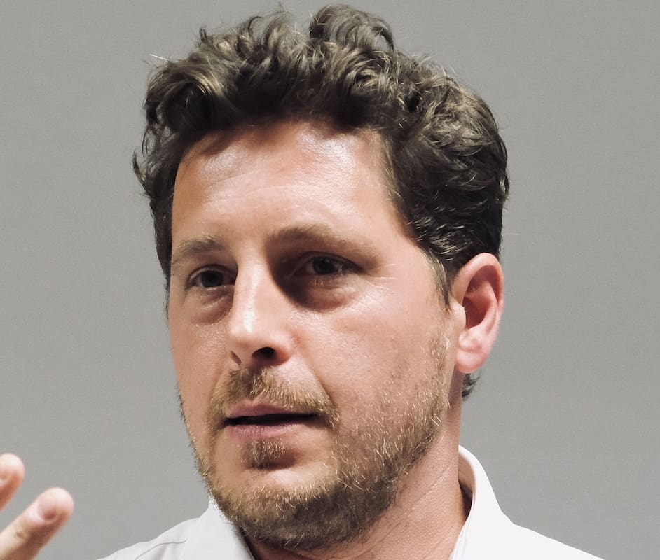 You are currently viewing Julien Bayou règle ses comptes avec son ancien parti après son blanchiment par la justice