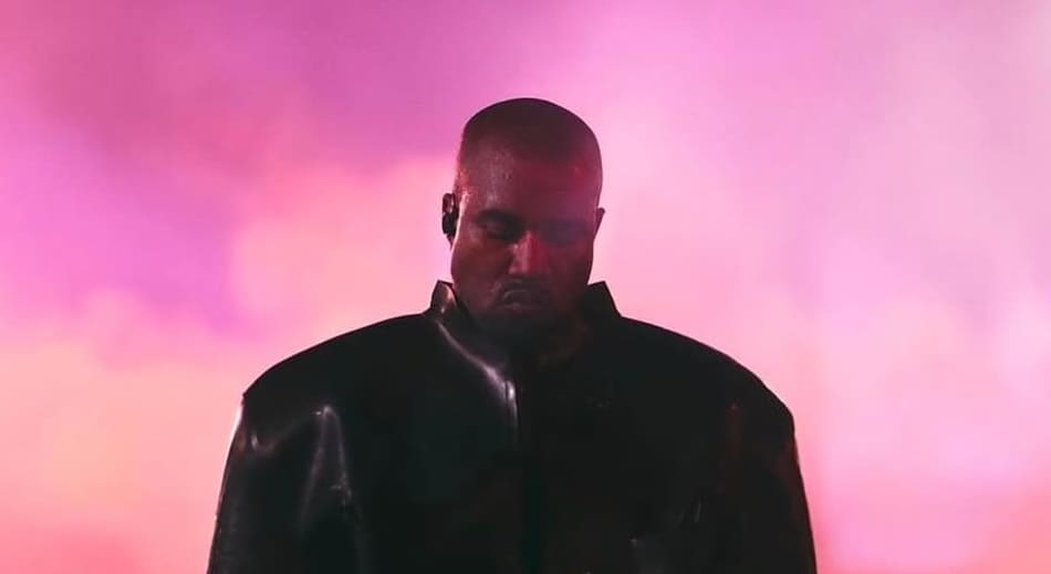You are currently viewing Kanye West : Nouvelle vague de propos antisémites sur les réseaux sociaux