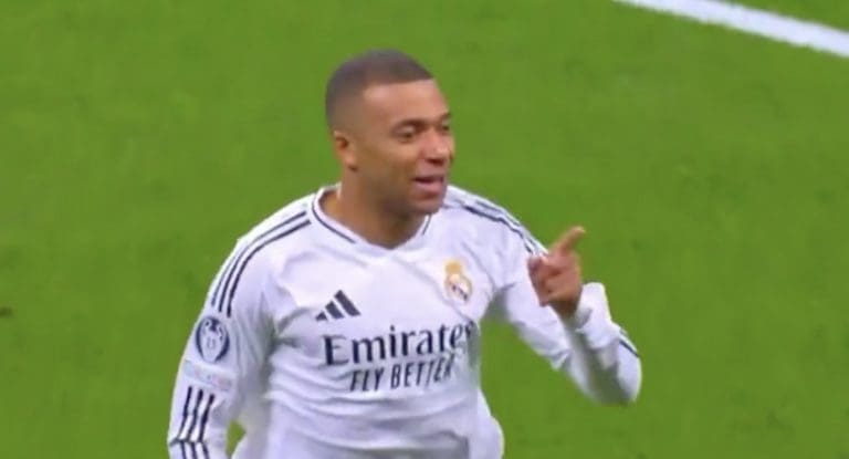 Lire la suite à propos de l’article Ligue des champions : Kylian Mbappé brille, le Real Madrid élimine Manchester City