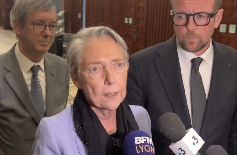 Lire la suite à propos de l’article Lyon : Élisabeth Borne en déplacement pour renforcer la sécurité et la prévention dans les écoles