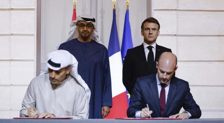 Lire la suite à propos de l’article Sommet de l’IA : Les Émirats Arabes Unis vont construire un Data Center géant en France