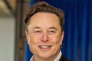 Lire la suite à propos de l’article Sommet de l’IA 2025 : La France Insoumise exige l’annulation de l’invitation d’Elon Musk