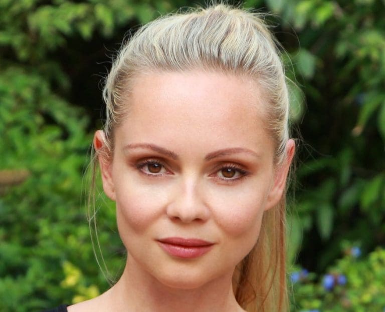 Lire la suite à propos de l’article Béatrice Rosen demande la levée du secret-défense lié à la gestion de la pandémie