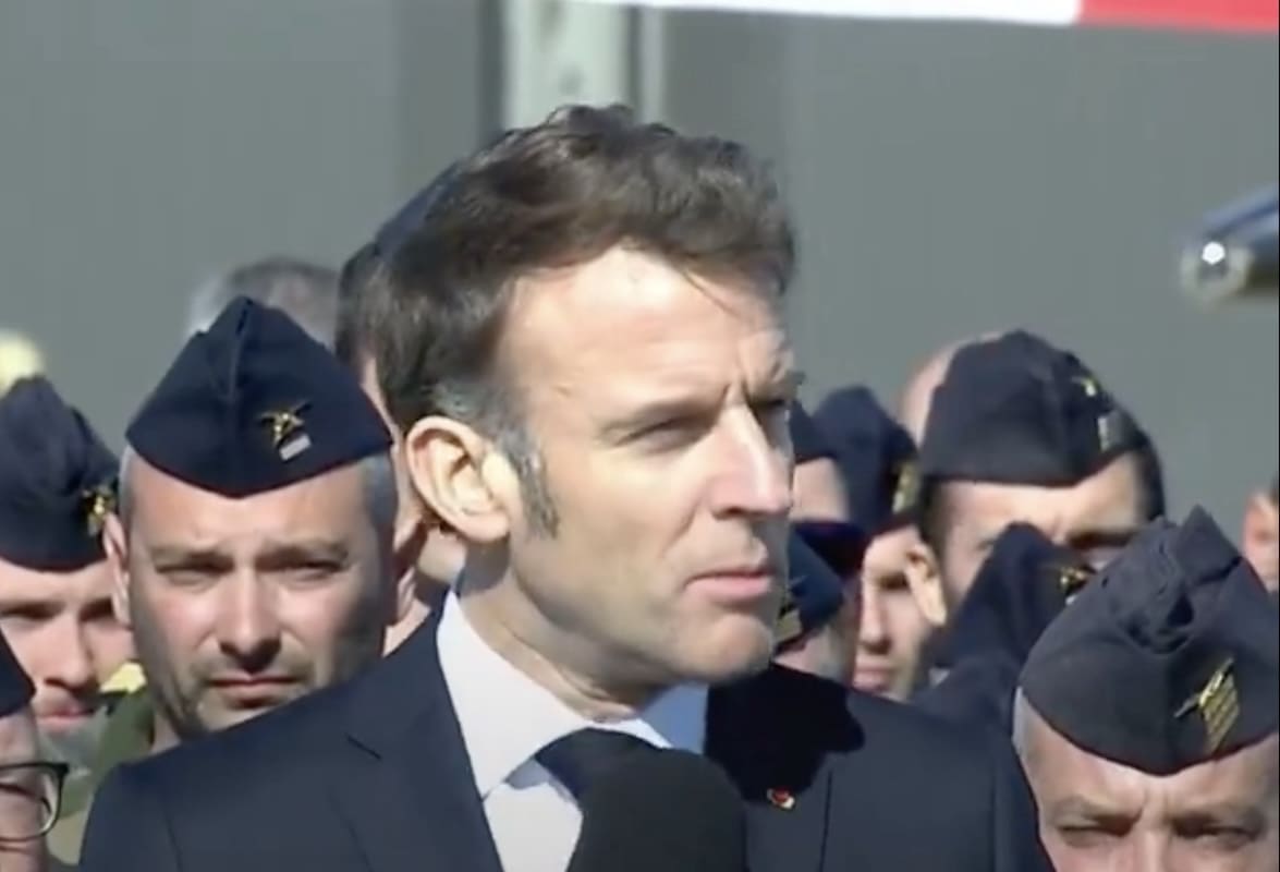 You are currently viewing France : Emmanuel Macron annonce une augmentation des commandes de Rafale pour renforcer la défense nationale