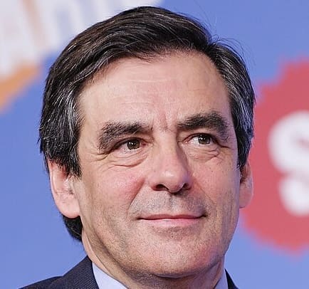 Lire la suite à propos de l’article Guerre en Ukraine : Fillon critique les Européens et remet en question l’image de Zelensky