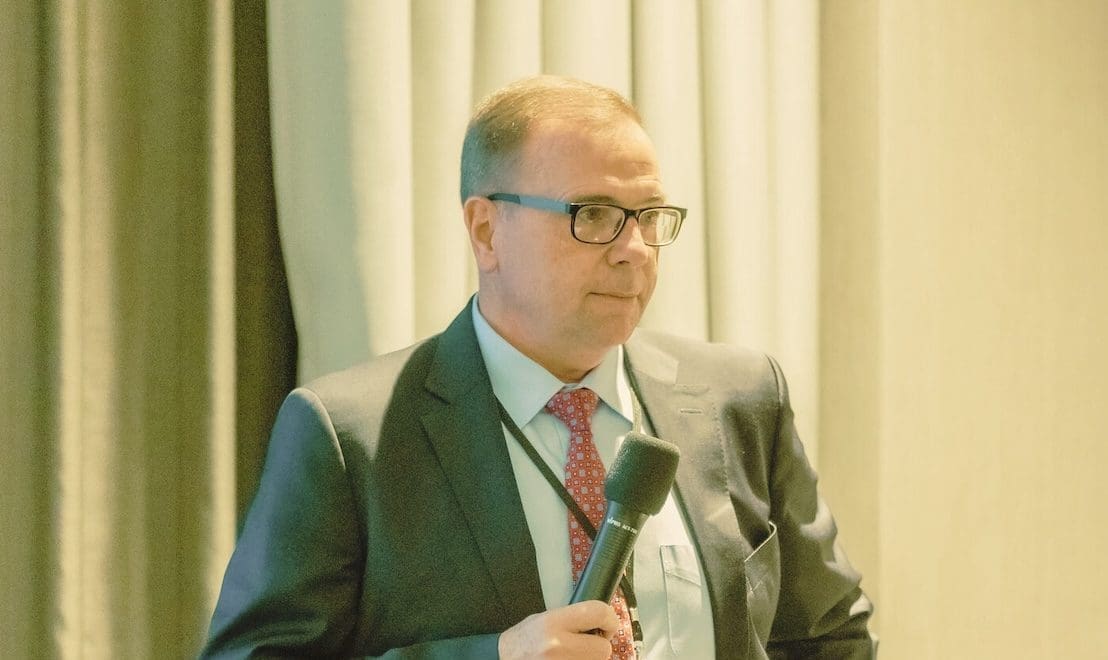 You are currently viewing La Suisse doit-elle se préparer à la guerre ? L’avertissement stratégique du général américain Ben Hodges