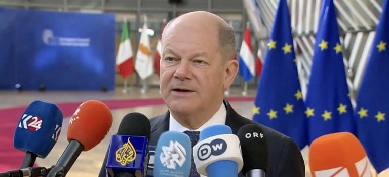 Lire la suite à propos de l’article Olaf Scholz réaffirme le soutien de l’Allemagne à l’Ukraine et appelle à renforcer la défense européenne