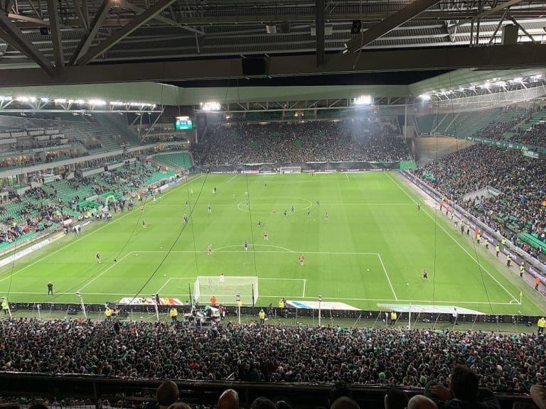 Lire la suite à propos de l’article ASSE : Perdriau salue la présence des caméras de surveillance après l’interpellation d’un supporter ayant visé l’arbitre
