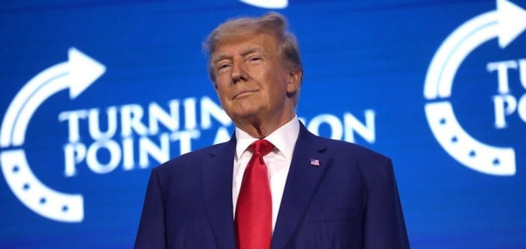 Lire la suite à propos de l’article États-unis : Trump temporise face à la Chine et rassure les marchés sur la Fed