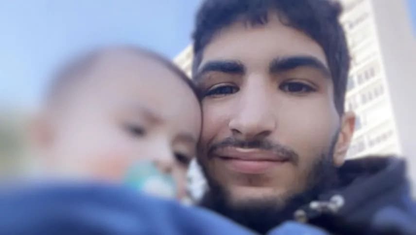 You are currently viewing Marseille : Un rassemblement s’est tenu au Vieux-Port en hommage à Souheil, tué par un tir policier