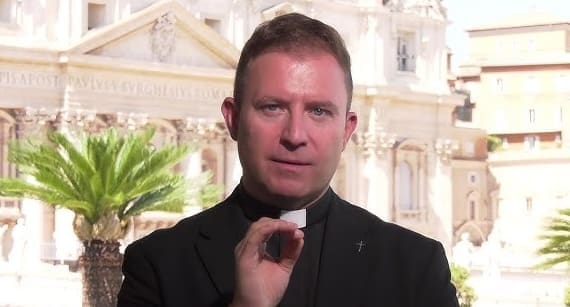 Lire la suite à propos de l’article Suisse : Kurt Benedikt Susak, le curé de Davos proche du Forum économique mondial