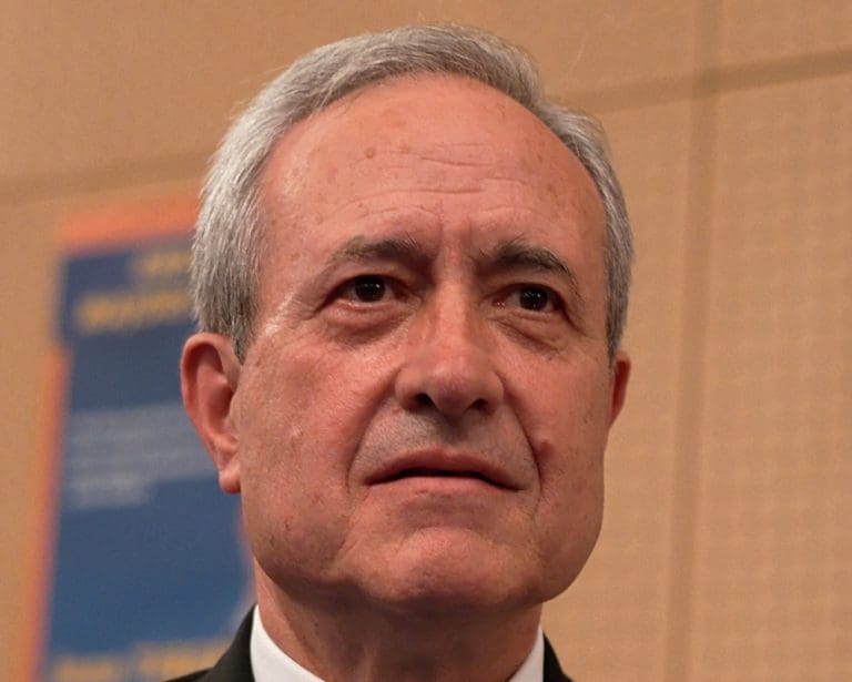 Lire la suite à propos de l’article Jean Tiberi : l’héritage complexe d’un maire emblématique