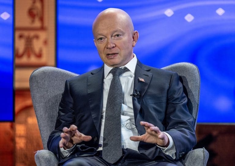 Lire la suite à propos de l’article Le milliardaire Igor Tulchinsky mise sur l’intelligence artificielle générative pour transformer la finance