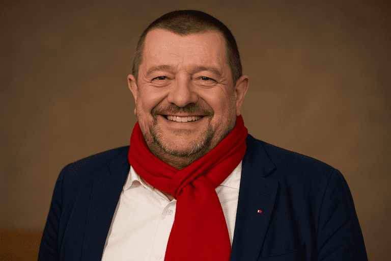 Lire la suite à propos de l’article Lyon : Christophe Marguin annonce son soutien à Jean-Michel Aulas pour les municipales de 2026
