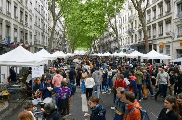You are currently viewing Lyon : Une troisième édition du Festival des Cuisines du Monde à la Guillotière pleine de saveurs et de solidarité