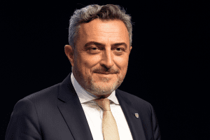 Lire la suite à propos de l’article Marseille : Stéphane Ravier relaxé en appel dans son procès pour diffamation contre SOS Méditerranée