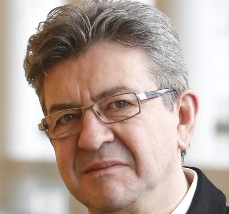 Lire la suite à propos de l’article Mélenchon réagit vivement au livre-enquête « La Meute » traitant ses auteurs de « dégénérés »