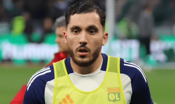 You are currently viewing Rayan Cherki fait ses adieux à l’OL et affole l’Europe : Liverpool, PSG, City… tous sur le coup