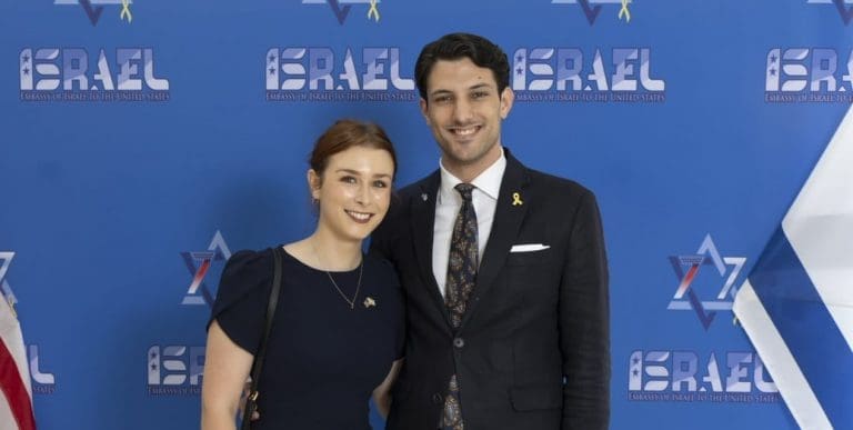 Lire la suite à propos de l’article Washington : Deux employés de l’ambassade d’Israël tués devant le Musée juif