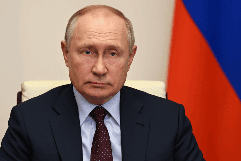 Lire la suite à propos de l’article BRICS : Vladimir Poutine renonce au sommet au Brésil en raison du mandat de la CPI